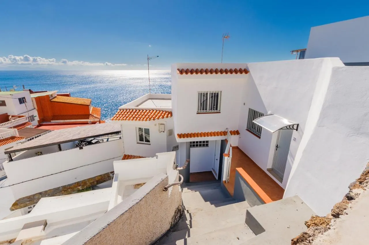 Spacious Studio Next To The Sea With Stunning Views Santa Cruz de Tenerife Spanje